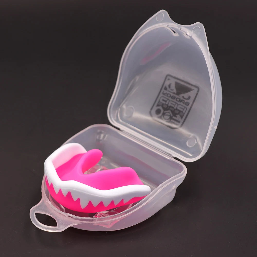Boxing MMA Wrestling Mouth Guard, Football Rugby Sports Gum Shield, Slim Fit Design for Maximum Teeth Protection and Comfort